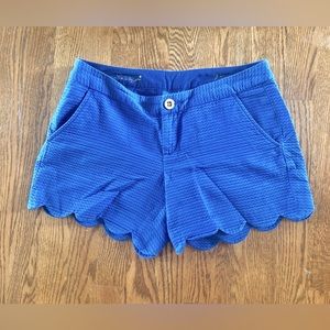 Beautiful royal blue Women’s size 2 buttercup hem Lilly Pulitzer shorts.